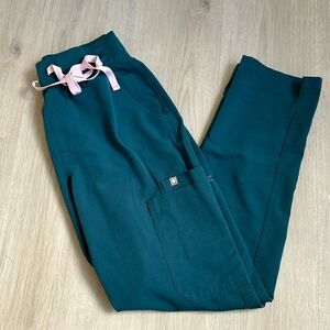 Figs Yola High Waisted Scrub Pants EUC
